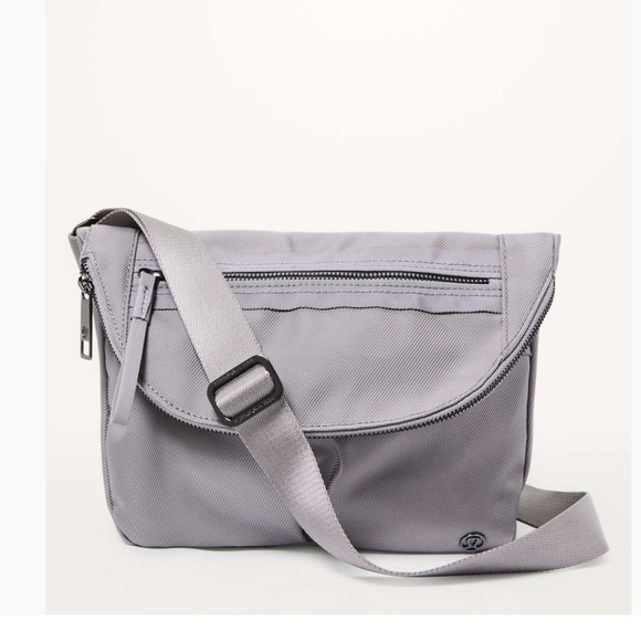 lululemon athletica Handbags - NWT • Lululemon • Festival Bag II • Dark Chrome